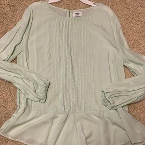 Beautiful light weight blouse size M